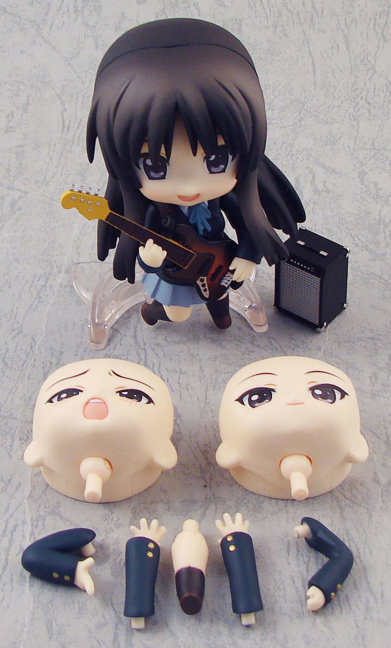 Nendoroid No. 082 K-ON!: Akiyama Mio (Re-run) image 8