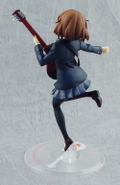 K-ON! 1/8 Scale Pre-Painted PVC Figure: Hirasawa Yui Alter Version (Re-run) thumbnail 5