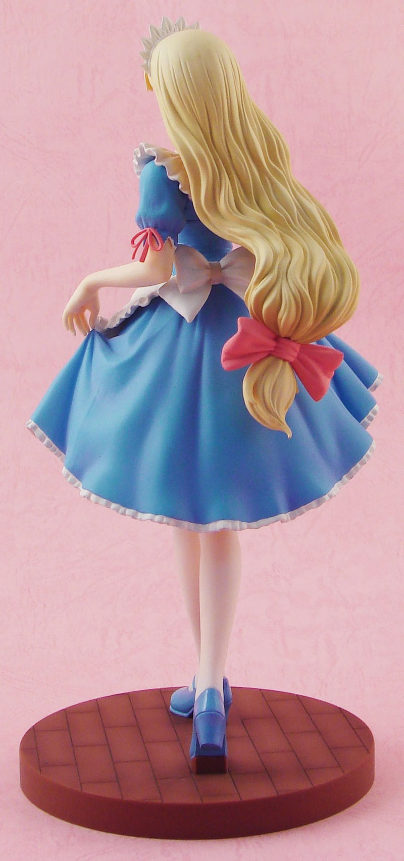 Shining Wind 1/8 Scale Pre-Painted PVC Figure: Clalaclan (Maid Version) image 4