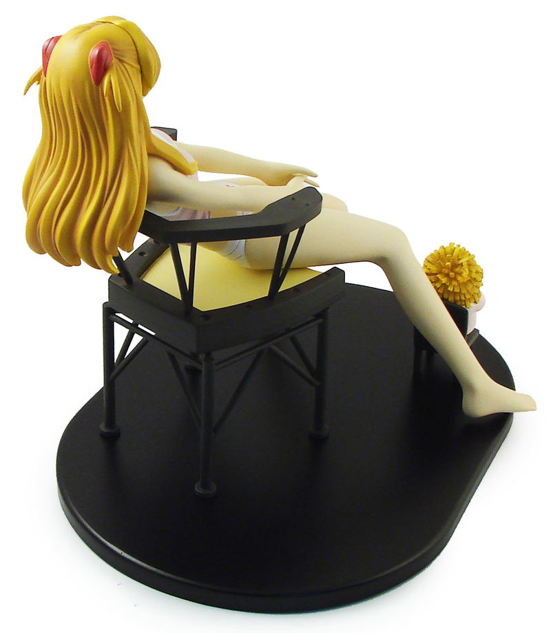 Neon Genesis Evangelion 1/5.5 Scale Pre-Painted Cold Cast Figure: Asuka Langley (Night Suit Version) image 3