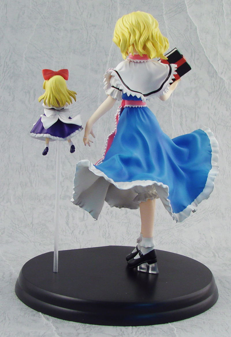 Touhou Project Alice Margatroid 1/8 PVC Figure: Alice image 3