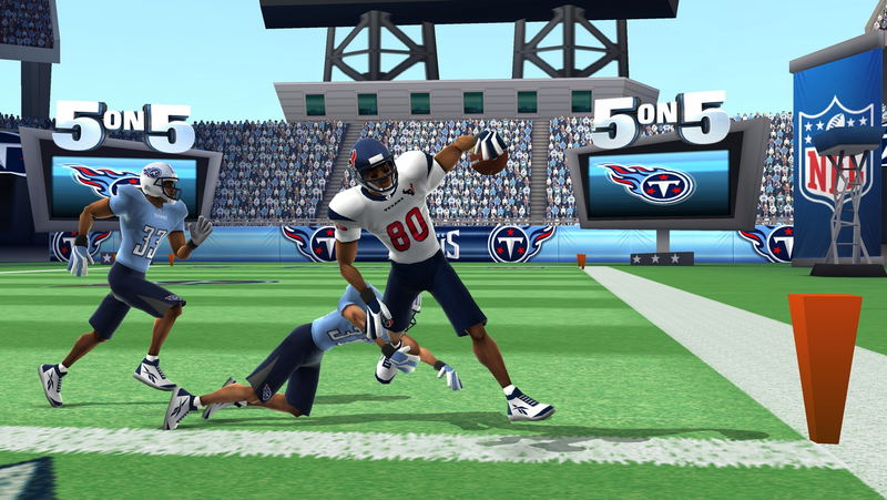 Madden NFL 11 image 2