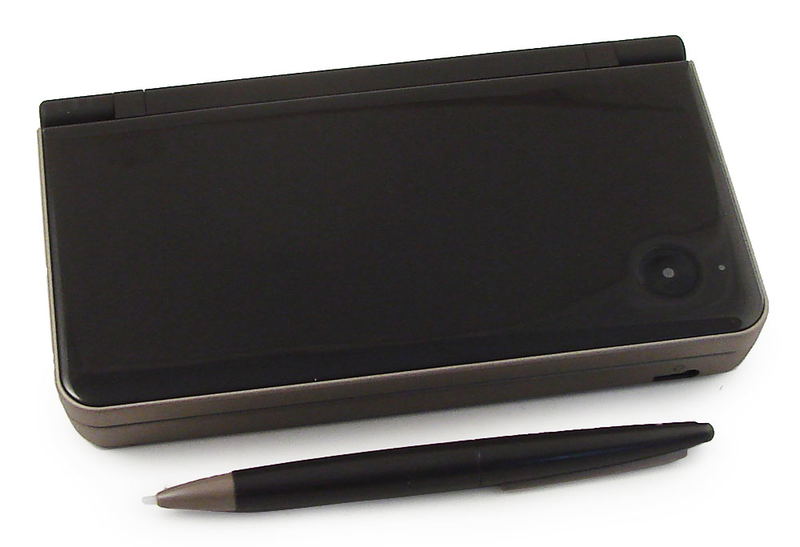 Nintendo DSi XL (Bronze) image 1