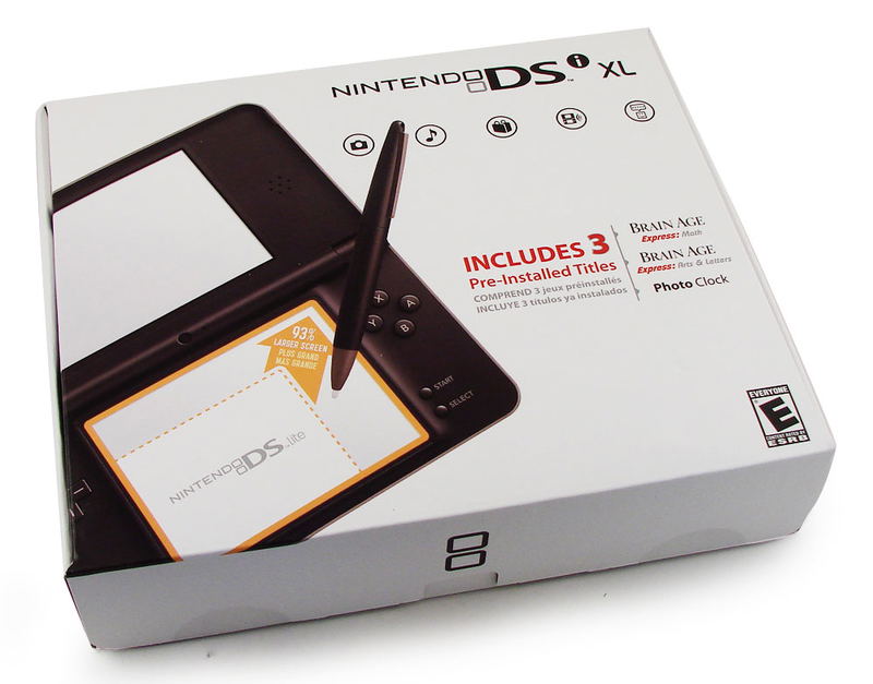 Nintendo DSi XL (Bronze) image 4