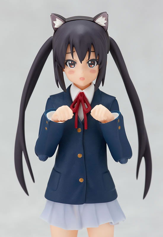 K-ON! Non Scale Pre-Painted PVC Figure: figma Nakano Azusa (School Uniform Version) image 3
