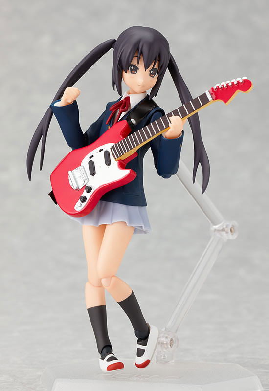 K-ON! Non Scale Pre-Painted PVC Figure: figma Nakano Azusa (School Uniform Version) image 4