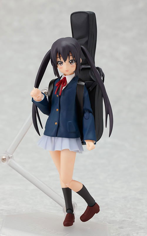 K-ON! Non Scale Pre-Painted PVC Figure: figma Nakano Azusa (School Uniform Version) image 5