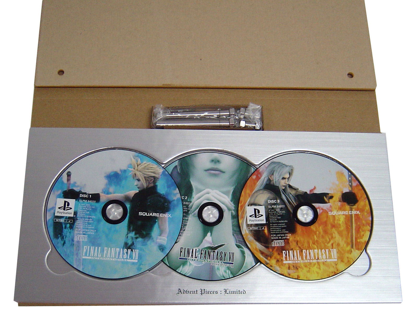 Final Fantasy VII Advent Children Advent Pieces: Limited