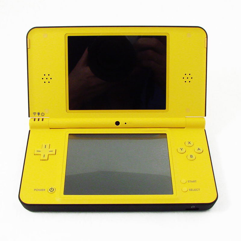 Nintendo DSi LL (Yellow) image 2