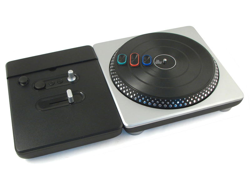DJ Hero 2 (Turntable Bundle) image 2
