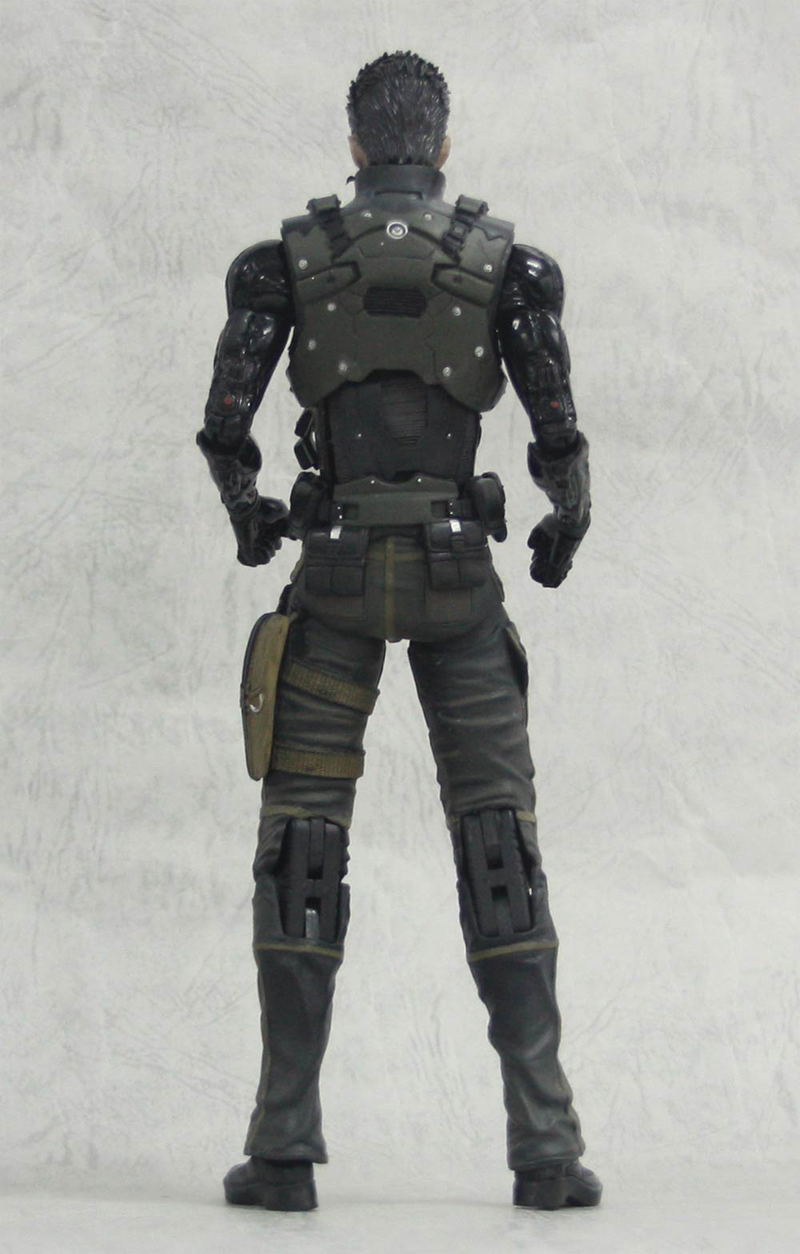 Deus Ex: Human Revolution Play Arts Kai Pre-Painted Figure: Adam Jensen image 4