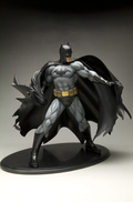 ARTFX Batman: Batman Black Costume (Re-run) thumbnail 3