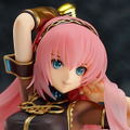 Character Vocaloid Series 03 1/7 Scale Pre-Painted Figure: Megurine Luka Tony Ver. thumbnail 3