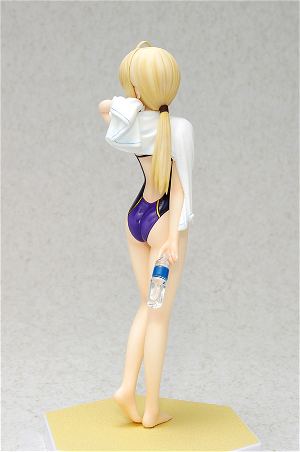 Beach Queens - 1/10 Scale Pre-Painted PVC Figure: Saber (Fate/Zero  Ver.)