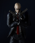 HITMAN ABSOLUTION Play Arts Kai Pre-Painted Figure: Agent 47 thumbnail 2