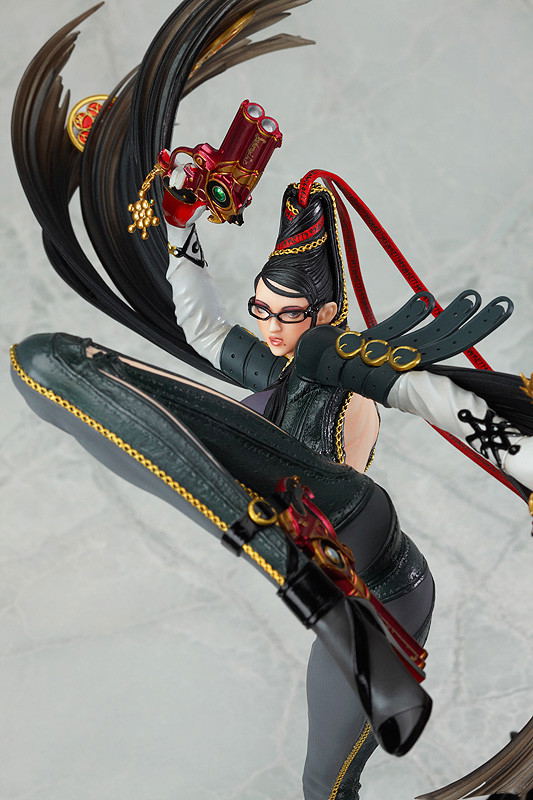 ベヨネッタ Phat!(グッドスマイルカンパニー)　1/7スケール　フィギュア Bayonetta 1/7 Scale Pre-Painted PVC Figure: Bayonetta Phat Company