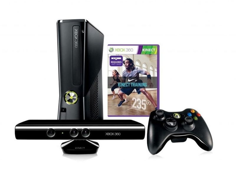 Xbox 360 (4GB) Bundle incl. Nike+ Kinect Training image 2