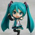 Nendoroid No. 300 Vocaloid Character Vocal Series 01: Hatsune Miku 2.0 thumbnail 2