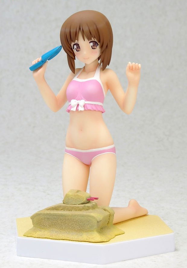 Beach Queens Girls und Panzer 1/10 Scale Pre-Painted Figure: Nishizumi Miho (Re-run) image 4