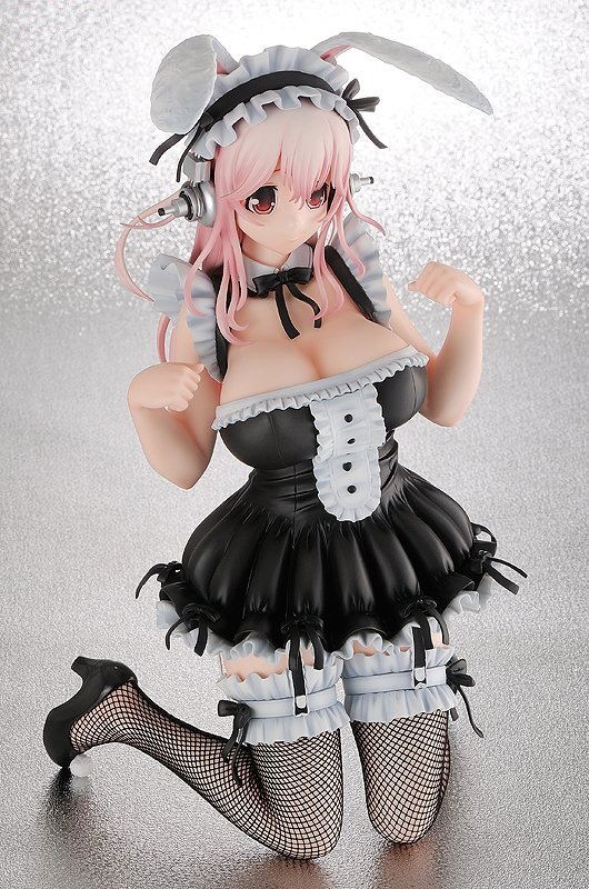 Nitro Super Sonic 1/4 Scale Pre-Painted PVC Figure: Super Sonico: Bunny Ver. image 5