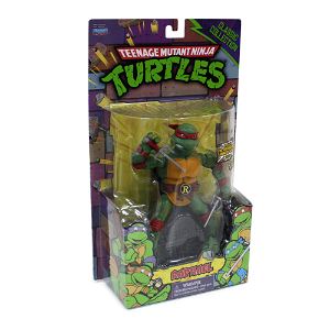 Teenage Mutant Ninja Turtles Classic Collection Action Figure: Raphael