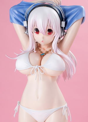 Nitro Super Sonic 1/2 Scale Pre-Painted Polyfigure: Super Sonico