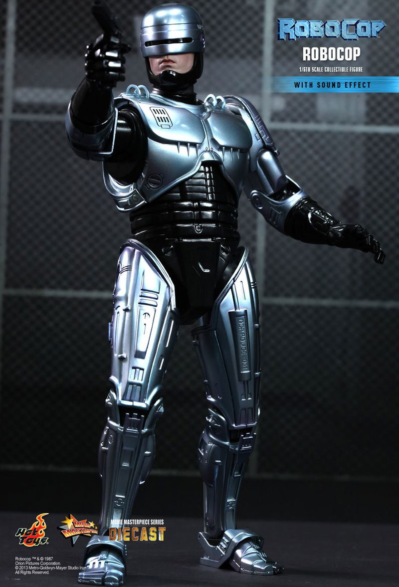 Movie Masterpiece RoboCop 1/6 Scale Fully Poseable Diecast Figure: Robocop