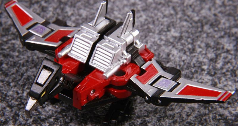 Transformers Masterpiece: MP-13 Soundwave (Re-run) image 2