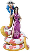 One Piece Figuarts Zero Non Scale Pre-Painted PVC Figure: Boa Hancock & Sarome Golden ver. thumbnail 1
