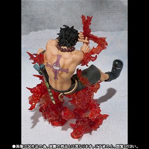Figuarts Zero One Piece Non Scale Pre-Painted PVC Figure: Portgas D. Ace Battle Ver. Cross Fire