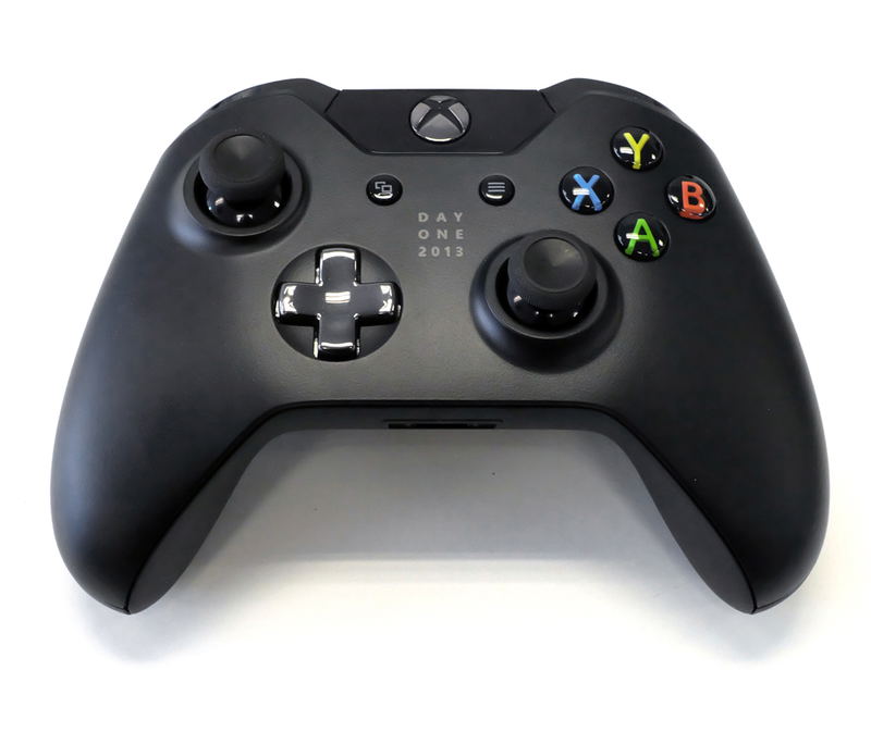 Xbox One Console System (FIFA 14) image 5