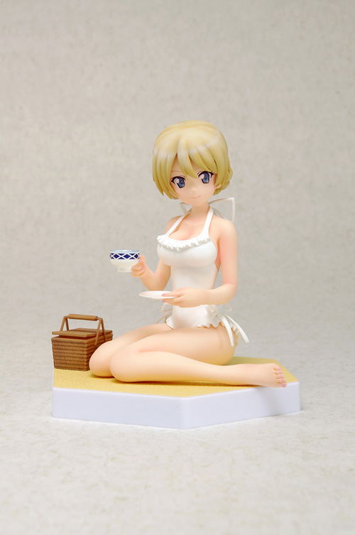 Beach Queens Girls und Panzer 1/10 Scale Pre-Painted Figure: Darjeeling (Re-run) image 2