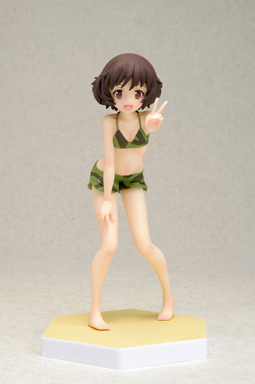 Beach Queens Girls und Panzer 1/10 Scale Pre-Painted Figure: Akiyama Yukari (Re-run) image 2