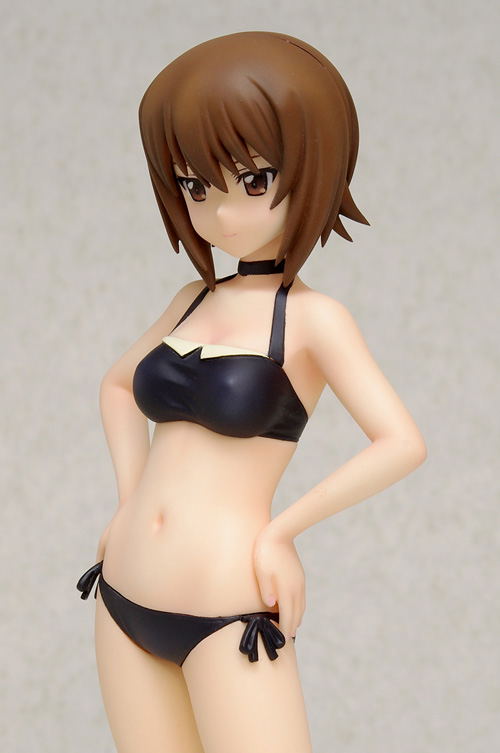 Beach Queens Girls und Panzer 1/10 Scale Pre-Painted Figure: Nishizumi Maho (Re-run) image 6