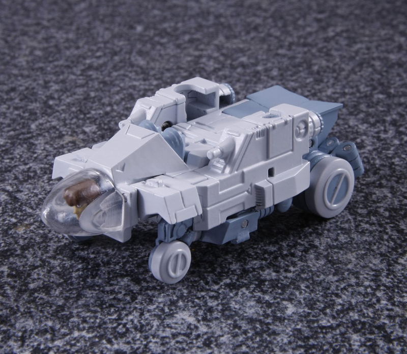 Transformers Masterpiece: MP-21 Masterpiece Bumblebee (Re-run) image 7