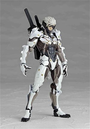 Revoltech Yamaguchi Series No.140EX Metal Gear Solid Rising Revengeance: Raiden White Armor