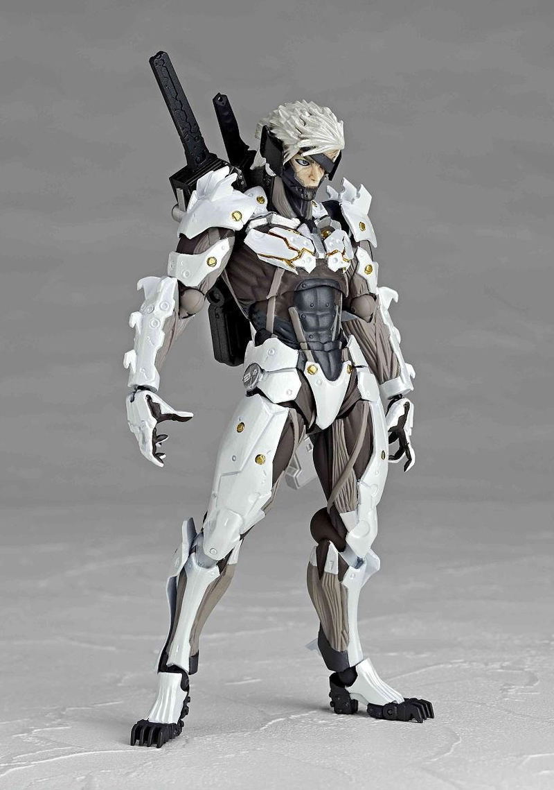 Revoltech Yamaguchi Series No.140EX Metal Gear Solid Rising Revengeance: Raiden White Armor image 2