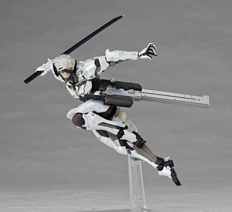 Revoltech Yamaguchi Series No.140EX Metal Gear Solid Rising Revengeance: Raiden White Armor image 4