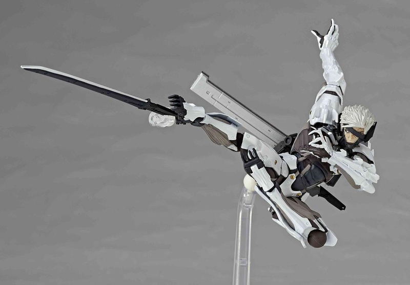 Revoltech Yamaguchi Series No.140EX Metal Gear Solid Rising Revengeance: Raiden White Armor image 5