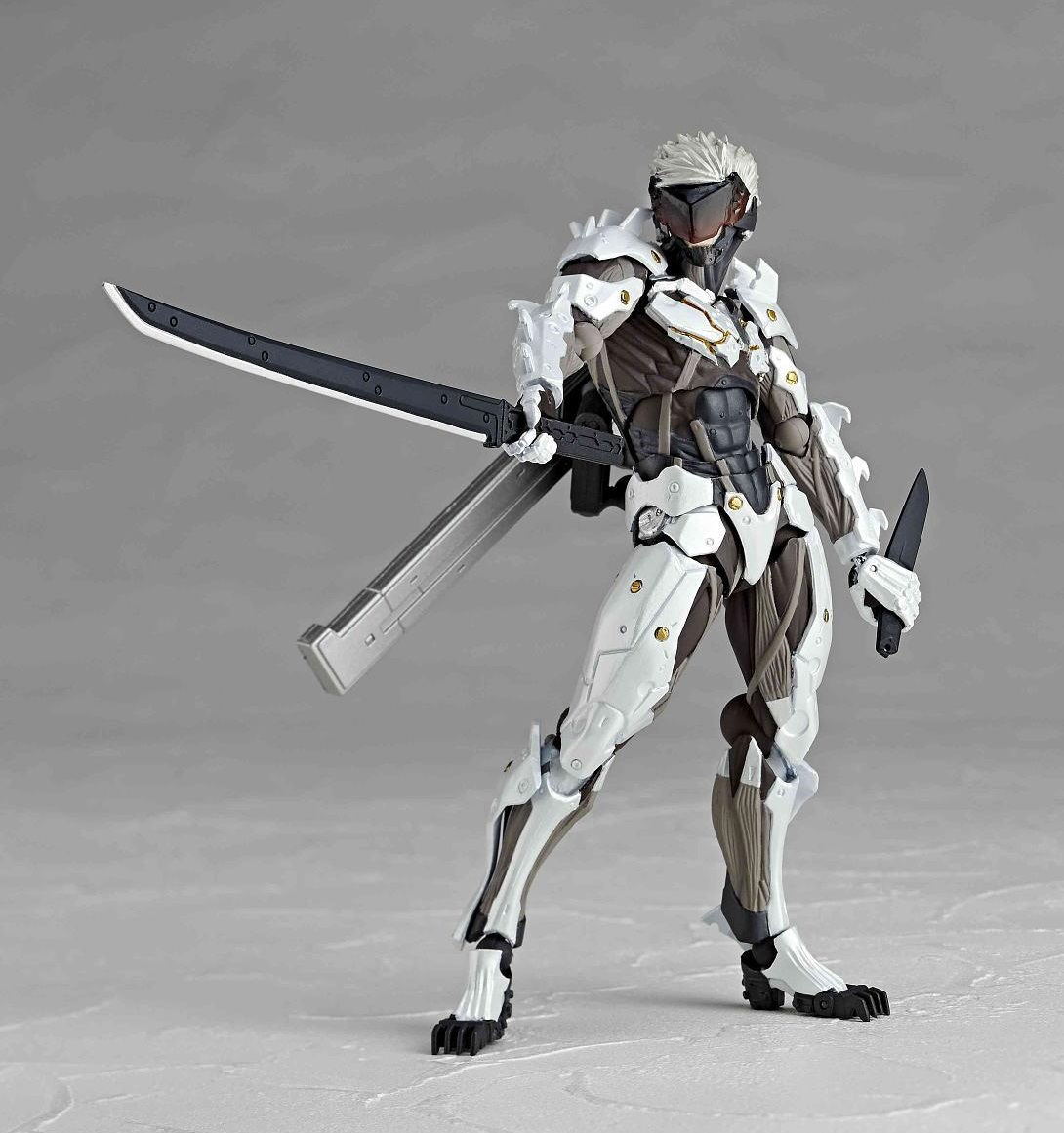 METAL GEAR RISING REVENGEANCE - Raiden Revoltech Yamaguchi No METAL GEAR RISING REVENGEANCE - Raiden Revoltech Yamaguchi No