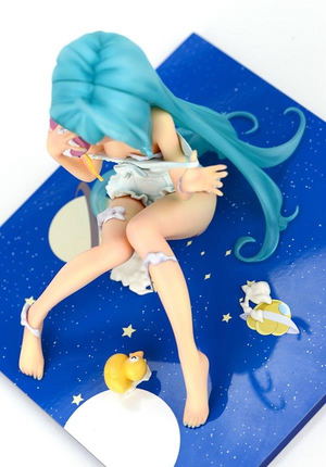 Denpa Onna to Seishun Otoko: Towa Erio Swim Wear in Bathroom Ver._