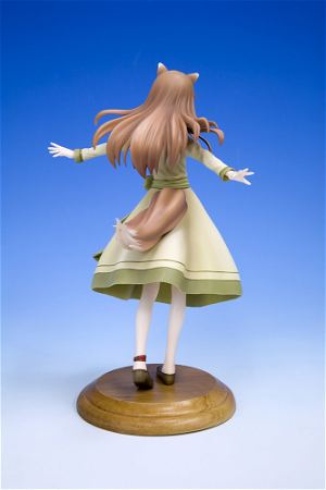 Spice and Wolf 1/8 Scale Pre-Painted Figure: Holo Renewal Package Ver. (Re-run)