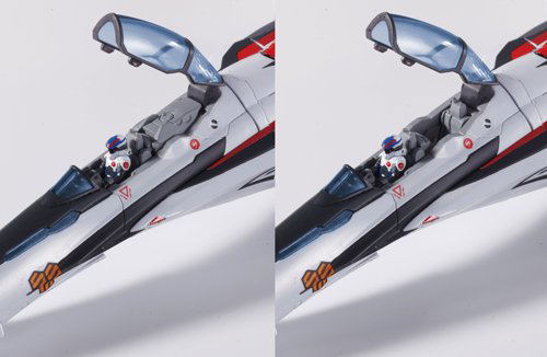 DX Chogokin Macross Frontier: VF-25F Messiah Valkyrie Saotome Alto Custom Renewal Ver. (Re-run) image 9