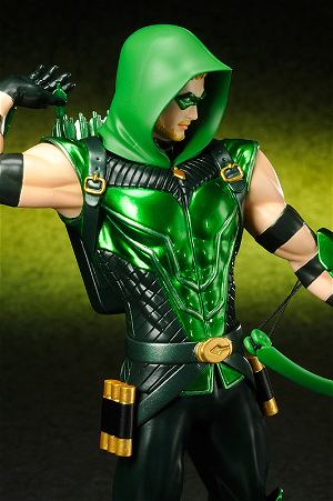 ARTFX+ DC Comics New 52 1/10 Scale Pre-Painted Figure:  Green Arrow