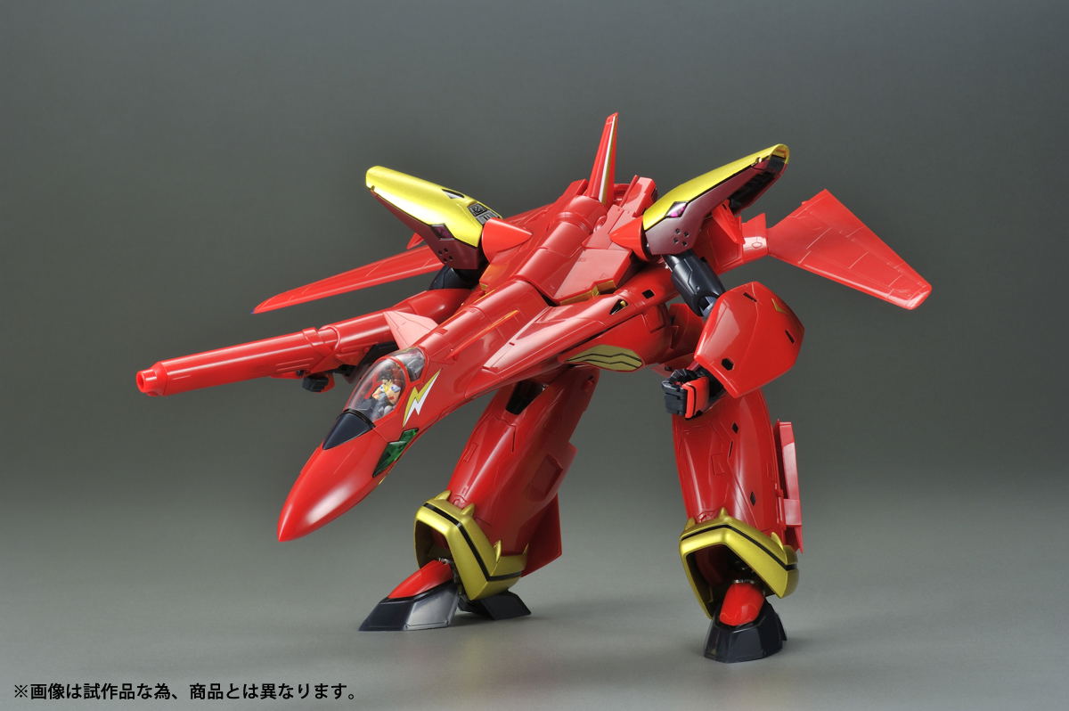 Macross 7: Perfect Transformation VF-19 Custom Nekki Basara
