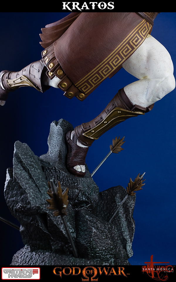 God of War Statue: Lunging Kratos image 20