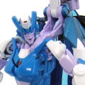 Transformer Legends: LG11 Chromia thumbnail 2
