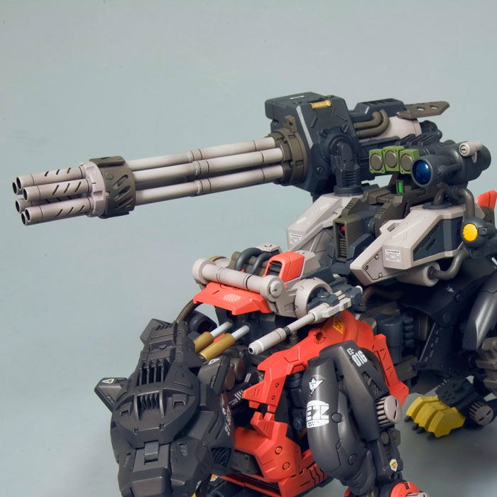 Zoids HMM : EZ-016 Saber Tiger Schwartz Ver. (Re-run)
