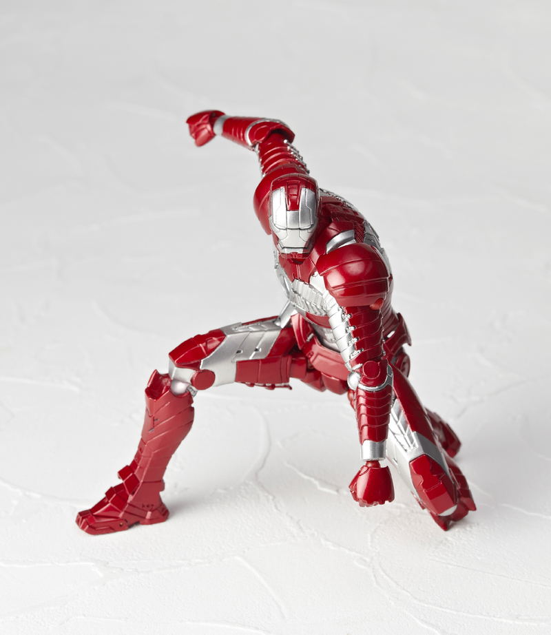 Legacy Of Revoltech Iron Man: Mark V image 5