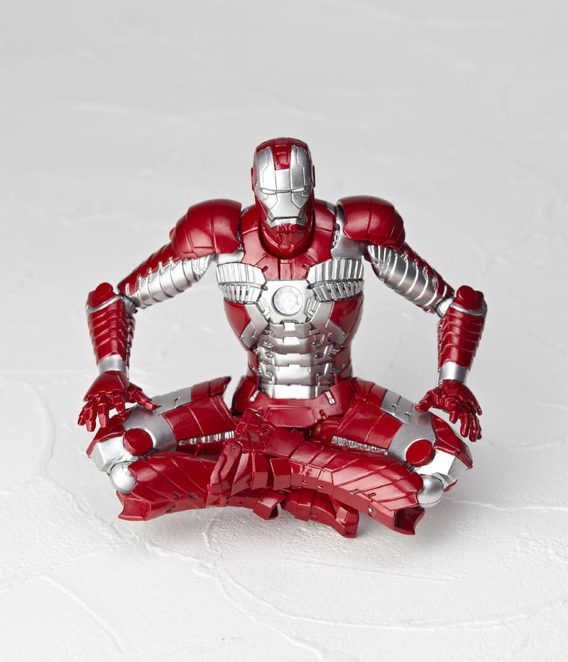 Legacy Of Revoltech Iron Man: Mark V image 8